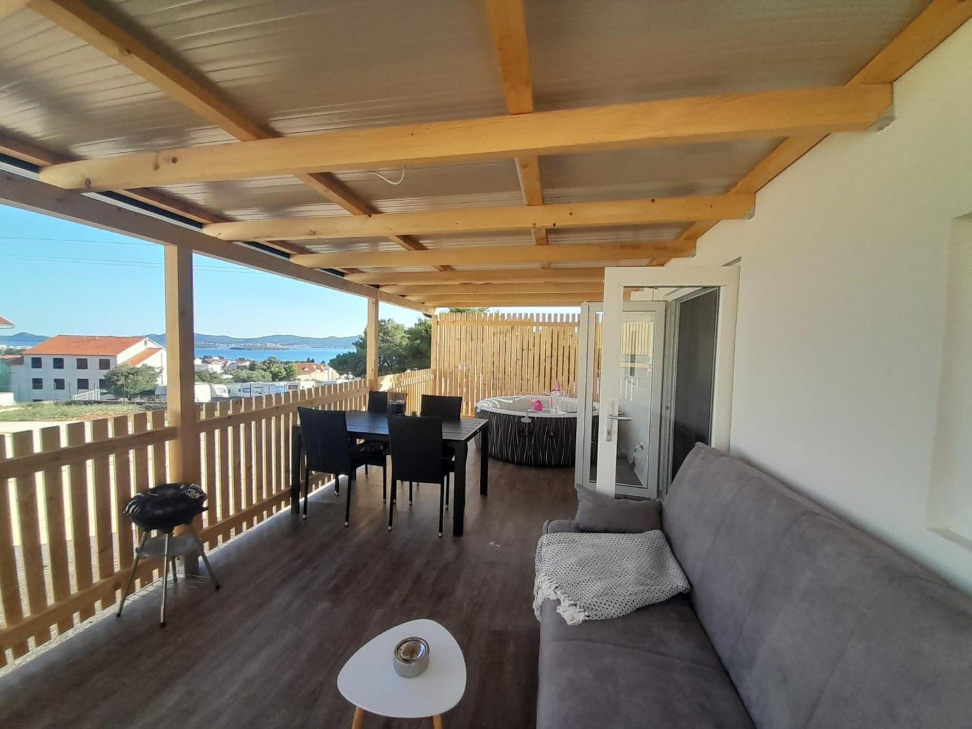 Tiny House Lily With Jacuzzi Sveti Filip i Jakov Exterior foto